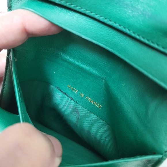 CHANEL Green Wallet - Picture 5 of 13